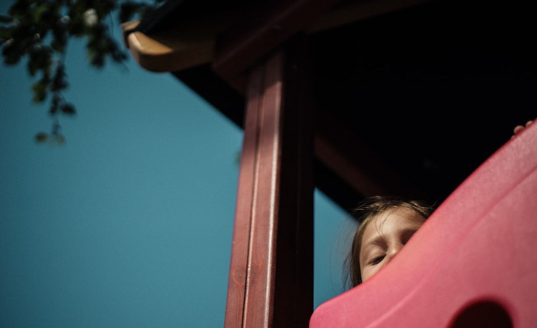 Pourquoi choisir une maison de jeu en bois pour enfants ?